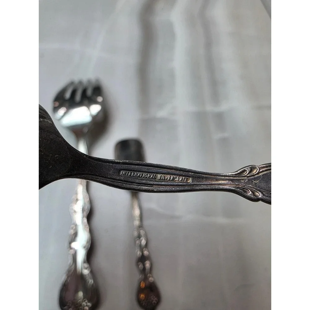 International Silverplate 3pc Serving Set Meat Fork Sugar Shell‎ Butter Knife A6